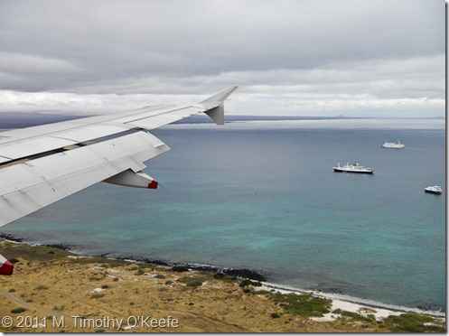 Airplane_Landing_ Baltra (1 of 1)